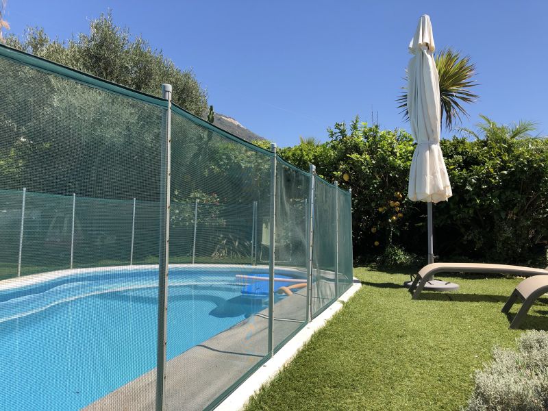 Pool Safety Fence with Childproof Lock